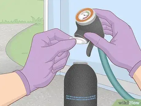 Imagen titulada Recharge the Air Conditioner in a Car Step 16