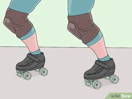 Imagen titulada Stop on Roller Skates Step 9