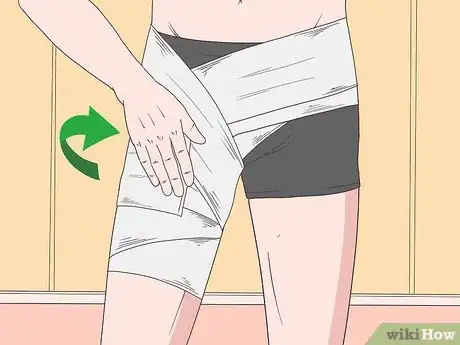 Imagen titulada Wrap a Groin Injury Step 8