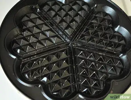 Imagen titulada Make Waffles with Pancake Mix Step 1