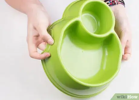 Imagen titulada Clean a Dog's Water or Food Dish Step 11