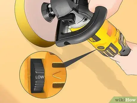 Imagen titulada Buff a Car Step 16