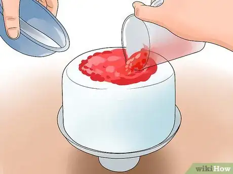 Imagen titulada Make a Black Forest Cake Step 24