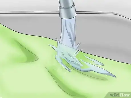 Imagen titulada Get Dried Ink Out of Clothes Step 10