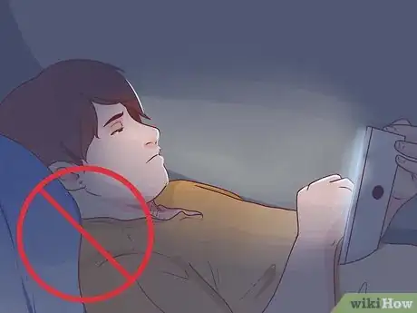 Imagen titulada Sleep Away from Home Comfortably Step 11