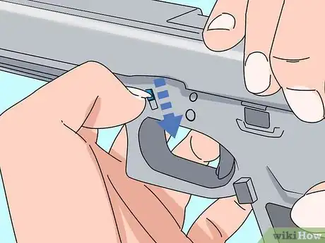 Imagen titulada Disassemble a Glock Step 9