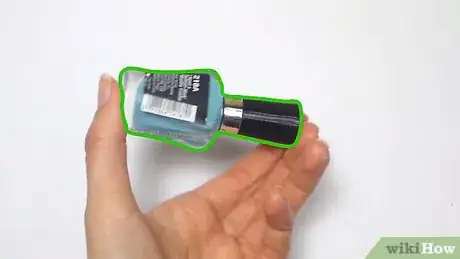 Imagen titulada Thin Nail Polish Step 1