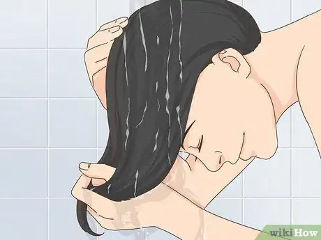 Imagen titulada Deep Condition Your Hair Step 9