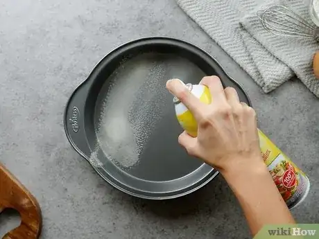 Imagen titulada Make a Layer Cake Step 1