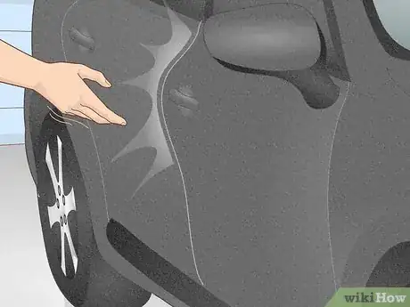 Imagen titulada Manually Roll Up a Power Window Step 3