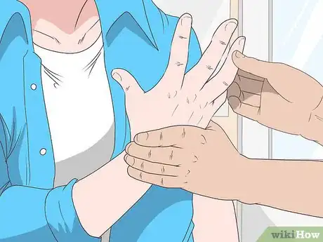 Imagen titulada Fix a Dislocated Finger Step 11