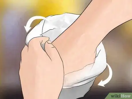 Imagen titulada Get Spiders Out of Your House Without Killing Them Step 18