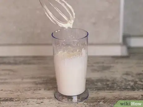 Imagen titulada Make a Quick and Easy Cake Step 20