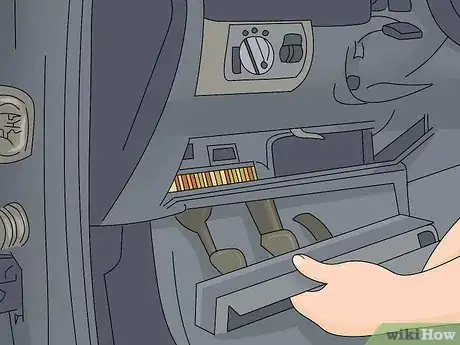 Imagen titulada Check Fuses Step 6