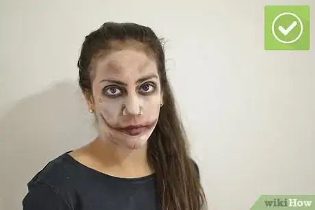 Imagen titulada Apply Zombie Makeup Step 9