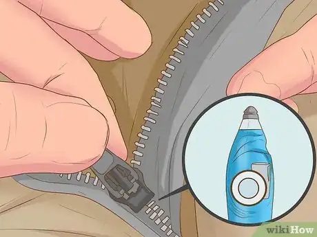 Imagen titulada Loosen a Hard to Close Zipper Step 9