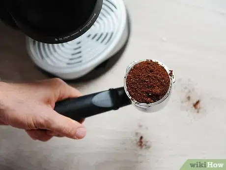 Imagen titulada Make an Espresso Like Starbucks Step 2