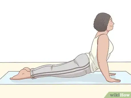 Imagen titulada Lift and Carry a Baby Step 17