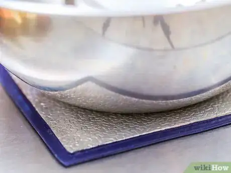 Imagen titulada Make Chocolate Covered Fruit Step 17