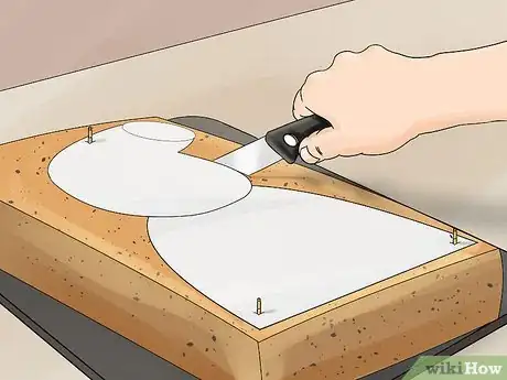 Imagen titulada Make a Peppa Pig Cake Step 3