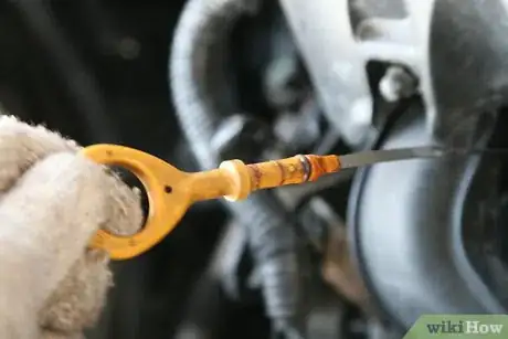 Imagen titulada Remove the Drain Plug in a Car to Change Oil Step 8