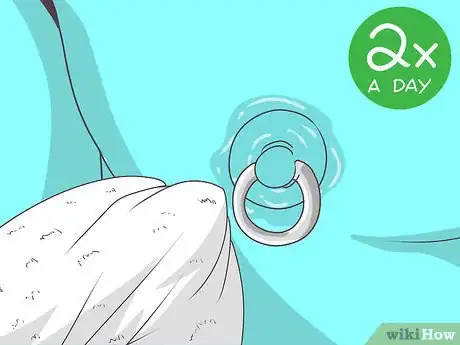 Imagen titulada Treat an Infected Nipple Piercing Step 3