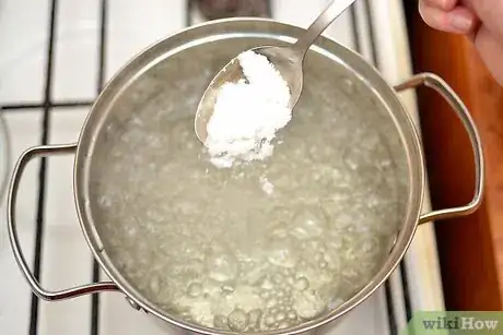 Imagen titulada Peel Potatoes With an Ordinary Kitchen Knife Step 12