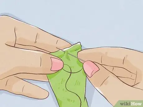 Imagen titulada Recycle Your Socks Step 13