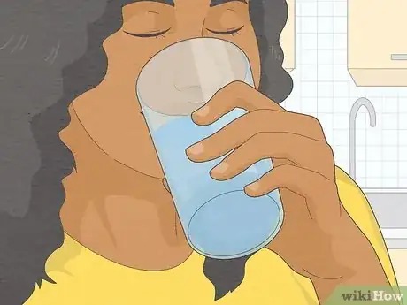 Imagen titulada Stay Hydrated Step 1
