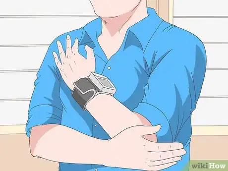 Imagen titulada Use a Wrist Blood Pressure Monitor Step 4