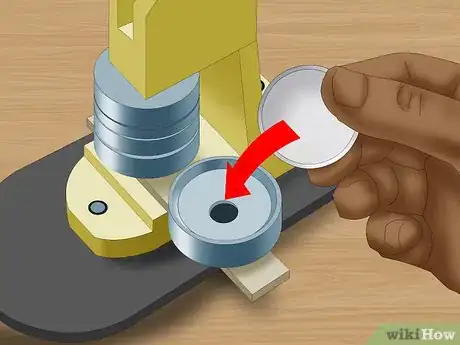 Imagen titulada Make a Badge Pin Step 11