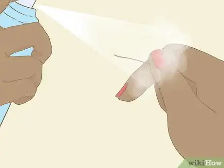 Imagen titulada Use Hairspray Step 15