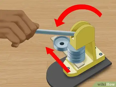 Imagen titulada Make a Badge Pin Step 13