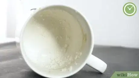 Imagen titulada Clean Tea Stains from Cups Step 9