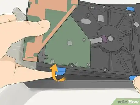 Imagen titulada Open a Seagate External Hard Drive Step 5