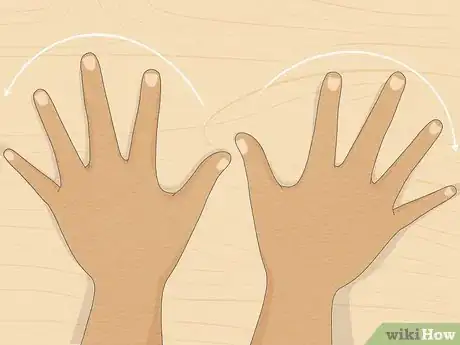 Imagen titulada Stretch Your Forearms Step 1