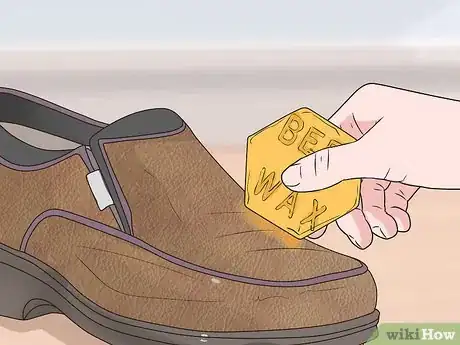 Imagen titulada Clean Leather Naturally Step 5