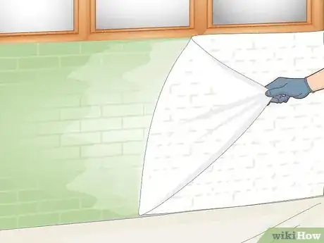 Imagen titulada Take Paint Off Brick Step 11