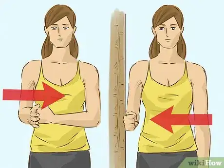 Imagen titulada Prevent Shoulder Dislocation Step 1