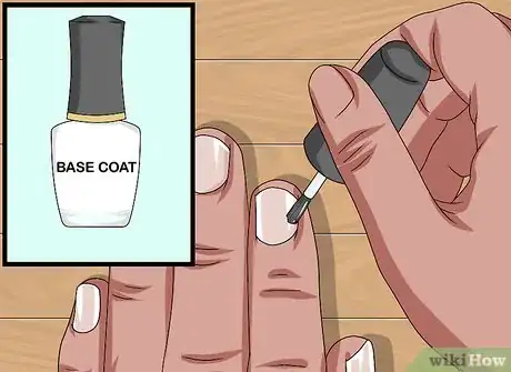 Imagen titulada Make Holographic Nails Step 19