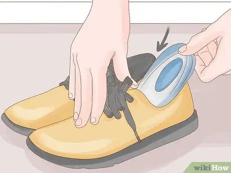 Imagen titulada Treat a Sore Toe Step 12