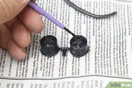 Imagen titulada Paint a Model Car Step 10