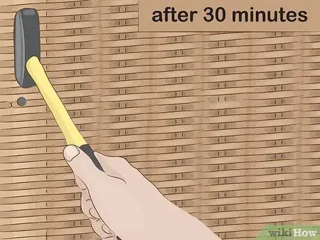 Imagen titulada Repair Wicker Furniture Step 9
