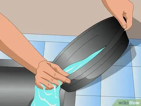 Imagen titulada Make Your Own Hamster Bedding Step 9