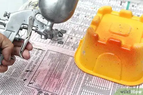 Imagen titulada Paint a Model Car Step 12