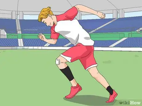 Imagen titulada Be a Good Soccer Defender Step 9
