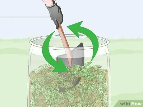 Imagen titulada Add Nitrogen to Compost Step 15