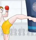 ejercitarte con un saco de boxeo
