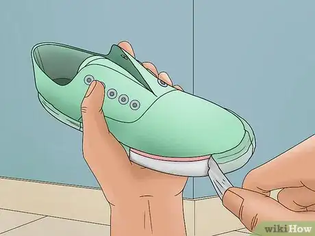 Imagen titulada Color Your Converse Step 27