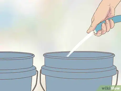 Imagen titulada Wash a Car by Hand Step 4
